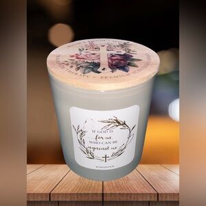 NEW! Le Chandelle Blush & Bloom Premium Parchita Pedals Candle with Romans 8:31